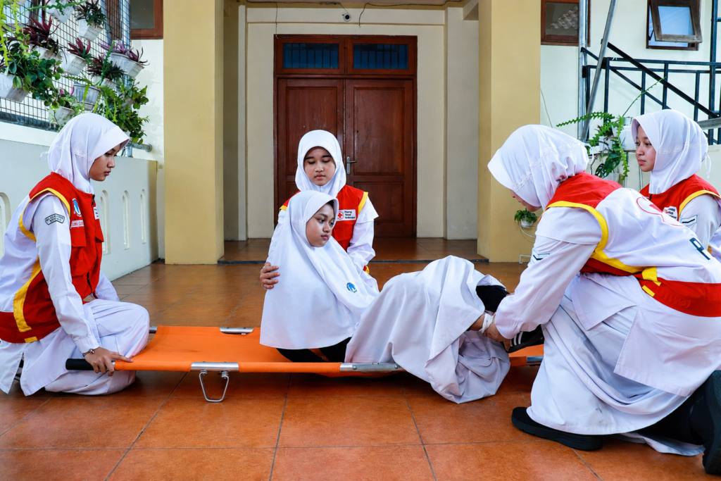 Palang Merah Remaja (PMR)