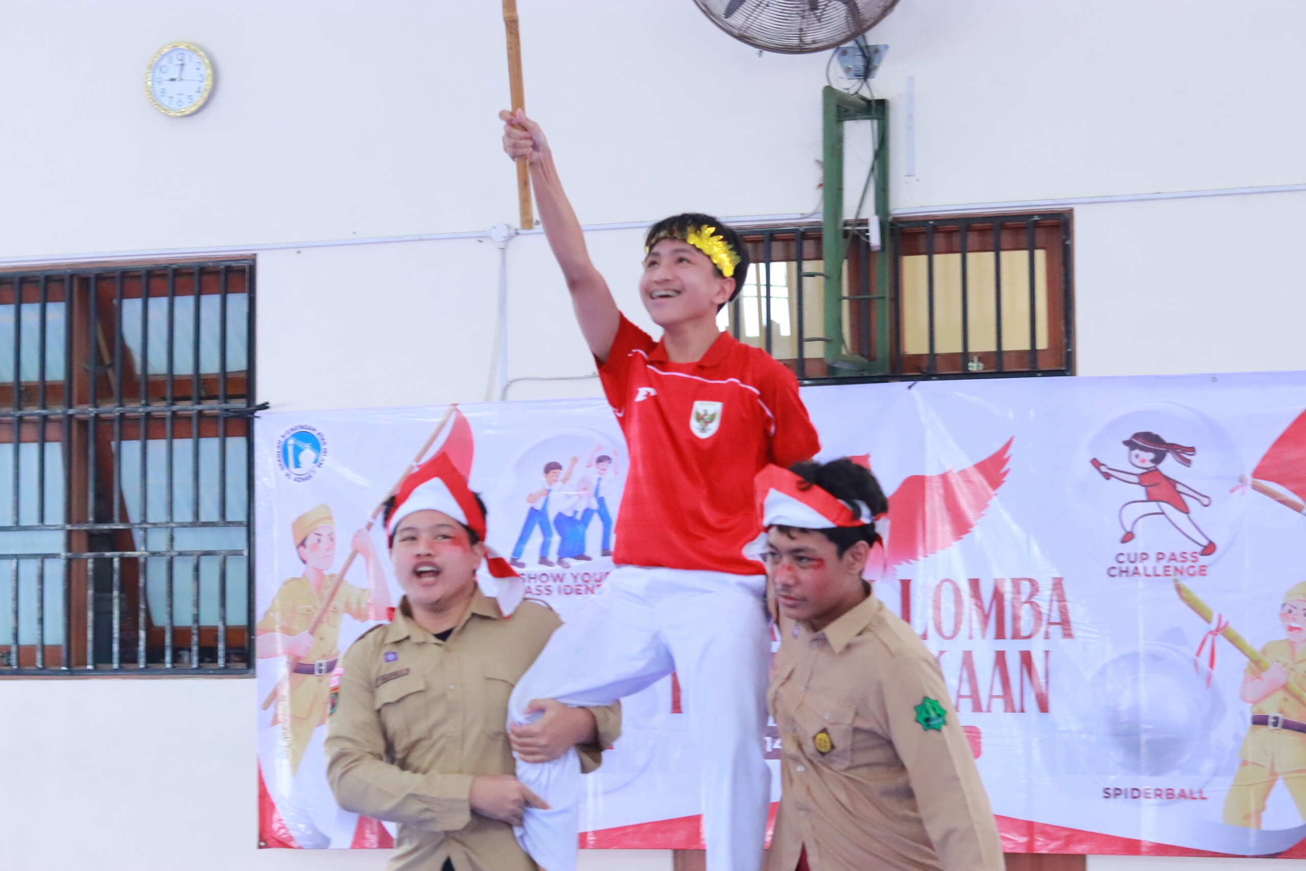 SMA Islam Al Azhar 7 Solo Baru Meriahkan HUT RI ke-81